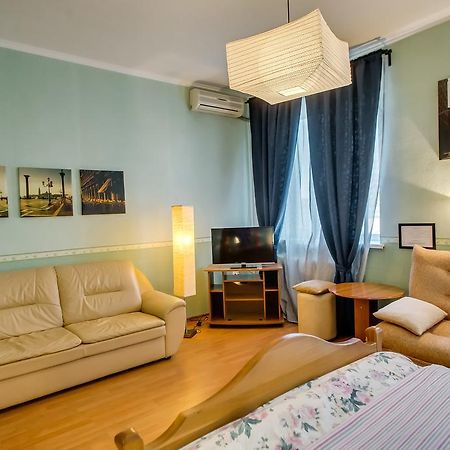 Apartment On Gagarina ロストフ・ナ・ドヌ エクステリア 写真